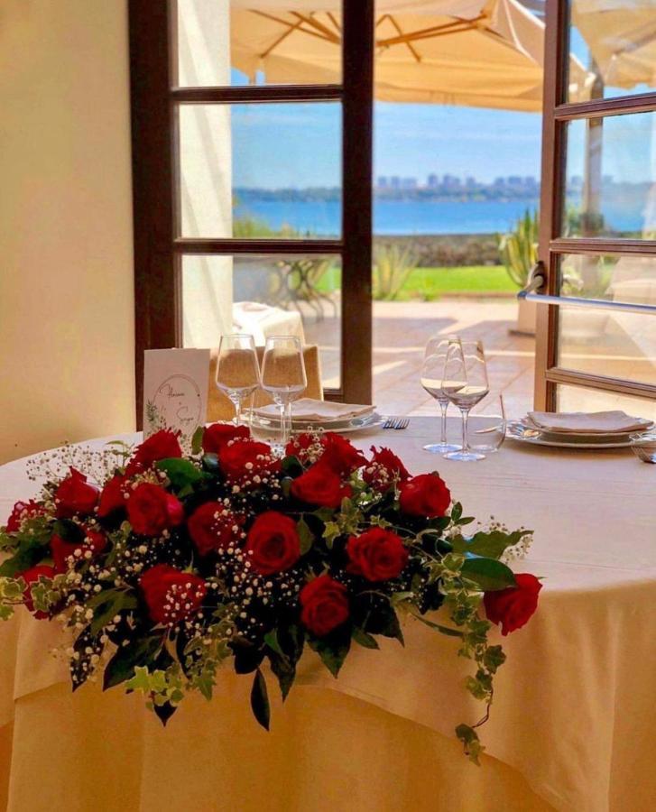 Hotel Saraceno Al Faro Taranto Bagian luar foto