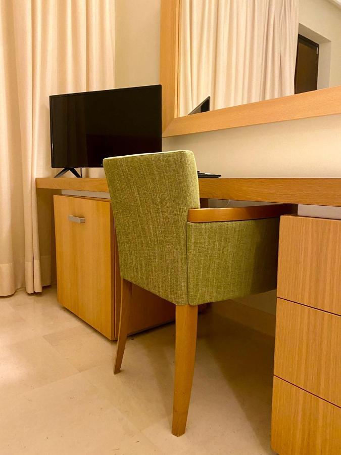 Hotel Saraceno Al Faro Taranto Bagian luar foto