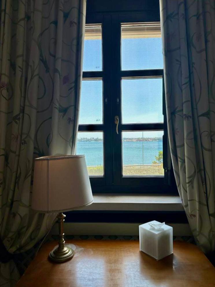 Hotel Saraceno Al Faro Taranto Bagian luar foto