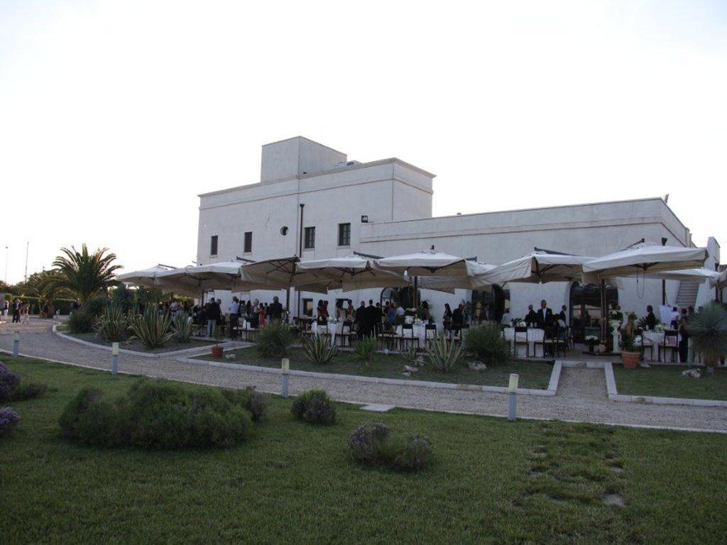 Hotel Saraceno Al Faro Taranto Bagian luar foto